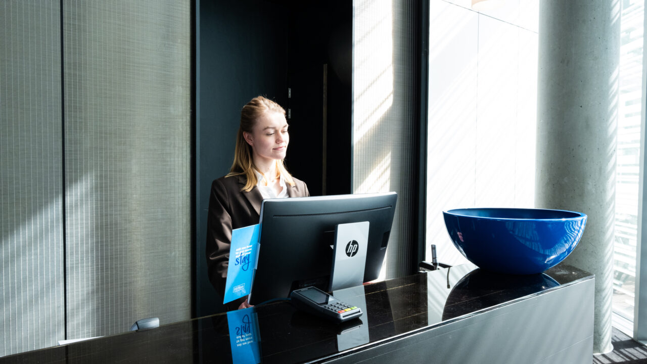 Guest Service Agent - DoubleTree by Hilton Amsterdam Centraal Station