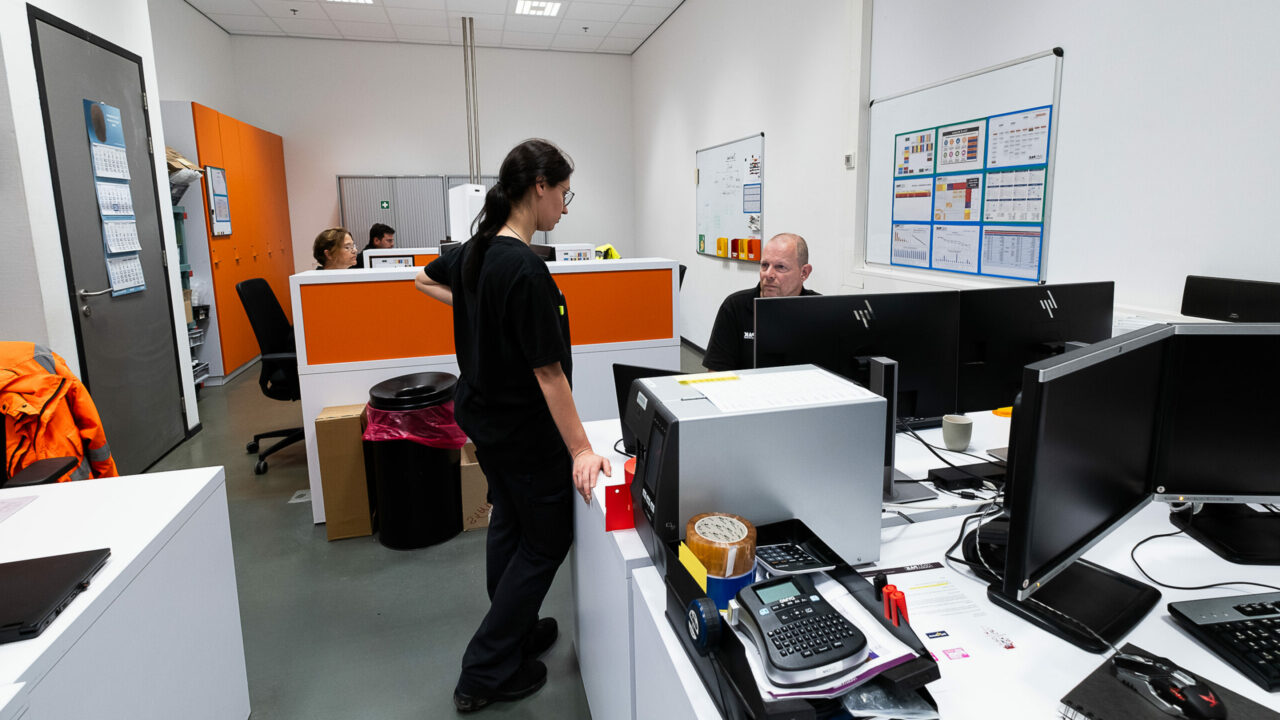 Project/Sales Assistent - Kompak