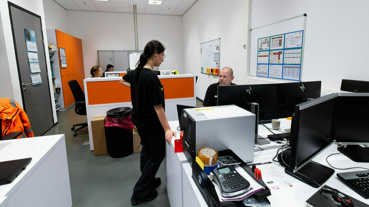 Project/Sales Assistent - Kompak