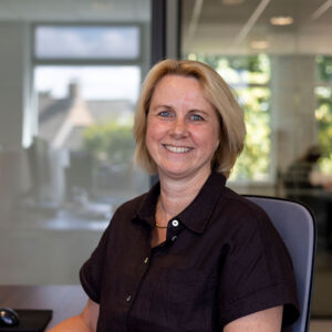 Manon den Hollander