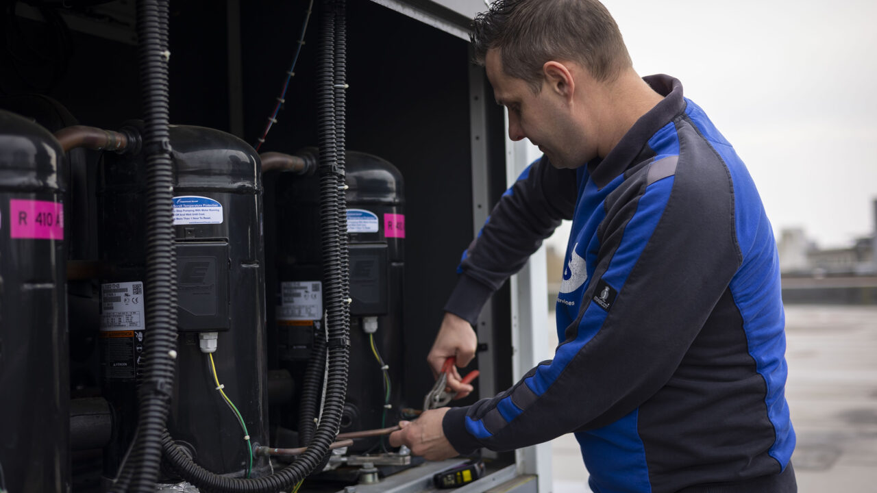 Service Specialist - Building Services Amersfoort B.V.